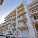 Sunny 2br Minutes From The Sea & Views アパート セント・ポールズ・ベイ