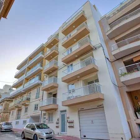 Sunny 2br Minutes From The Sea & Views Apartment St. Paul's Bay